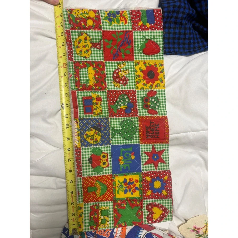 VTG Groovy Mushroom flower power Quilted Patchwork Fabric Piece Craft sewing